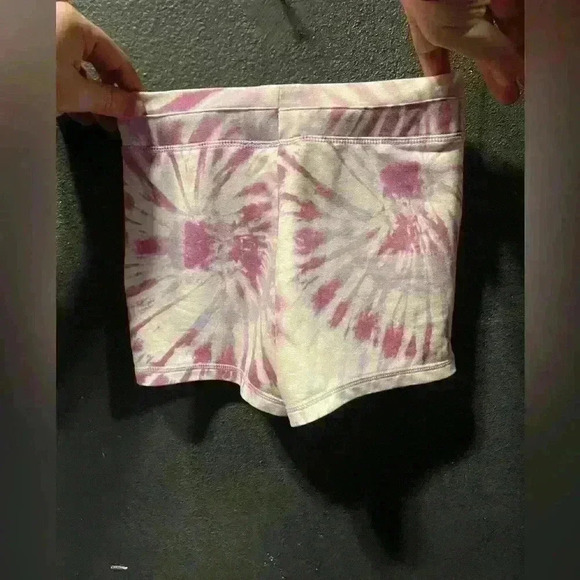 Girls 32 Degree Tie Dye Purple Athletic Shorts Small - Picture 3 of 3
